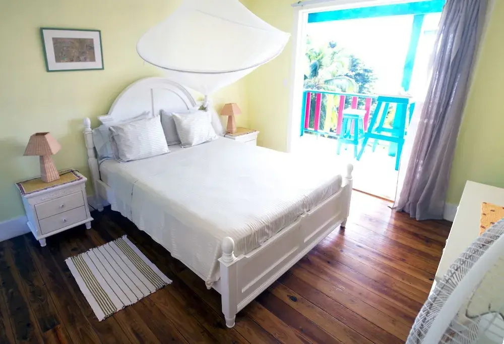Los Secretos Guest House