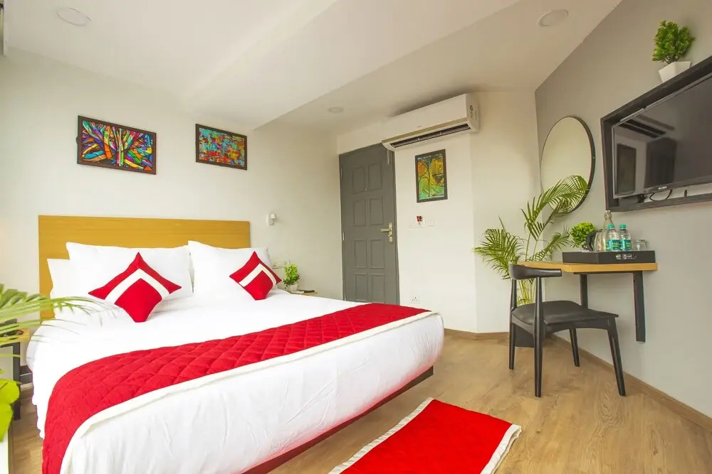 Octave Uptown Suites