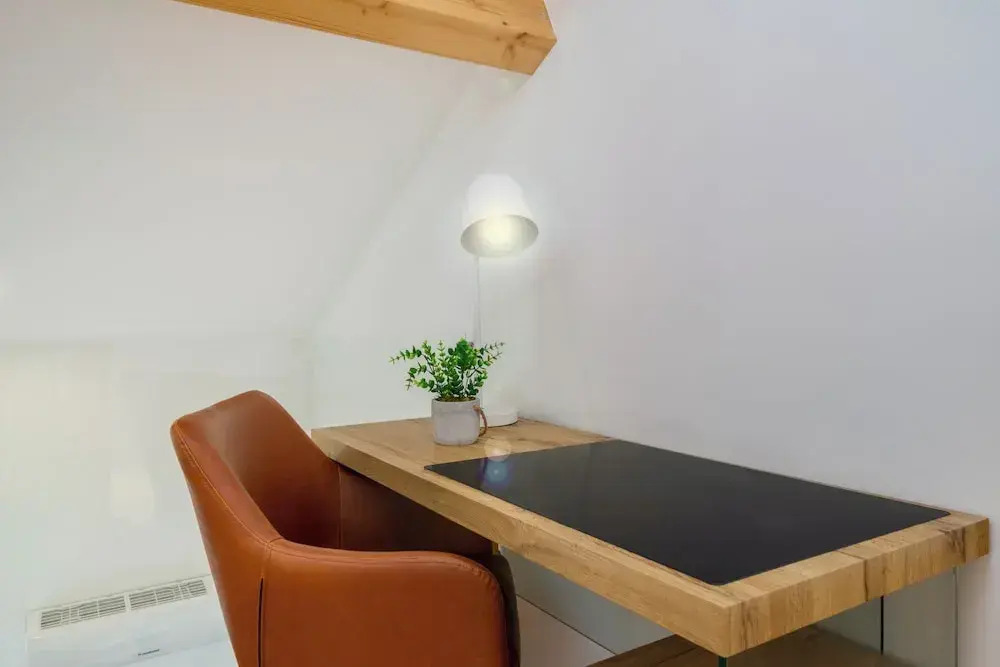 C314 Riverside View Premium Apartment w/ AC & Terrace