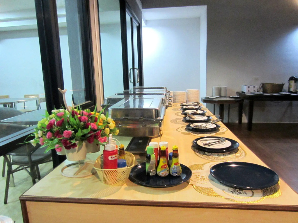 Life Grand Hotel