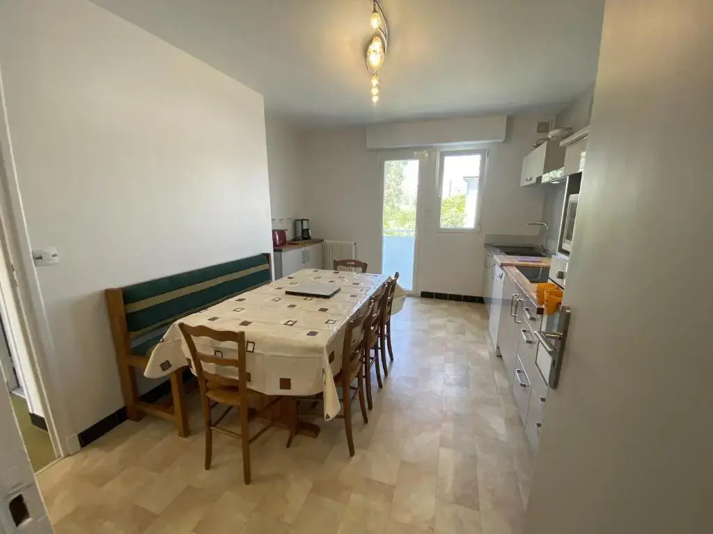 Maison Lorient, 7 pièces, 10 personnes - FR-1-349-152