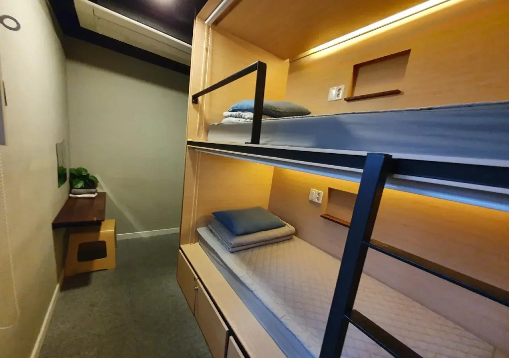 Elephant Hostel Nampo