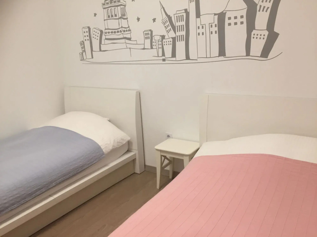 Incheon Airport Happy Place Guesthouse