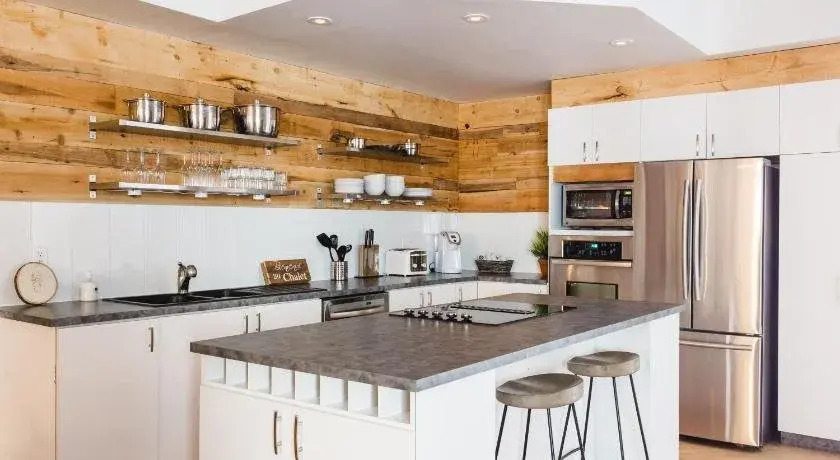 MTLVacationRentals - The City Chalet