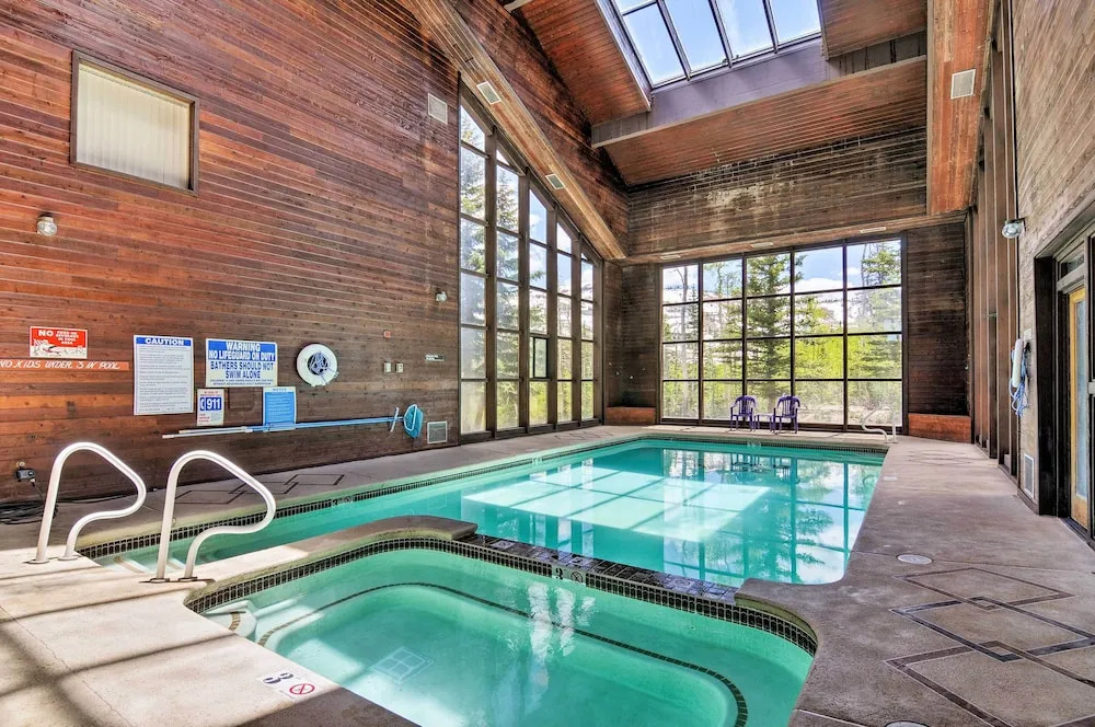 Rustic Ski-out Brian Head Condo w/ Comm. Pool