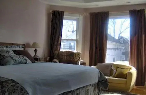 Holman Street Apartment