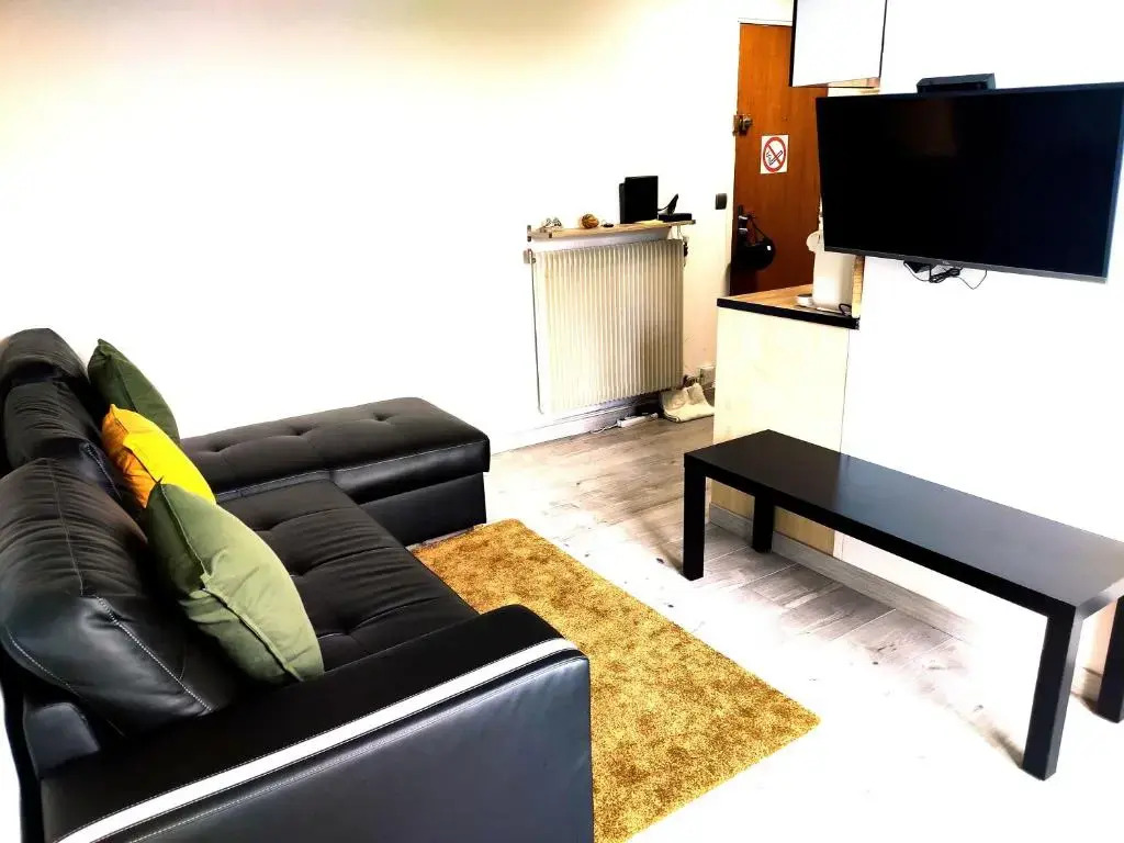 Appartement entier avec beau balcon - 5 minutes à pied de Melun Gare
