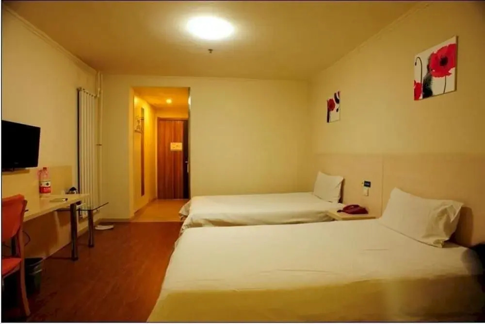 Eaka hotel