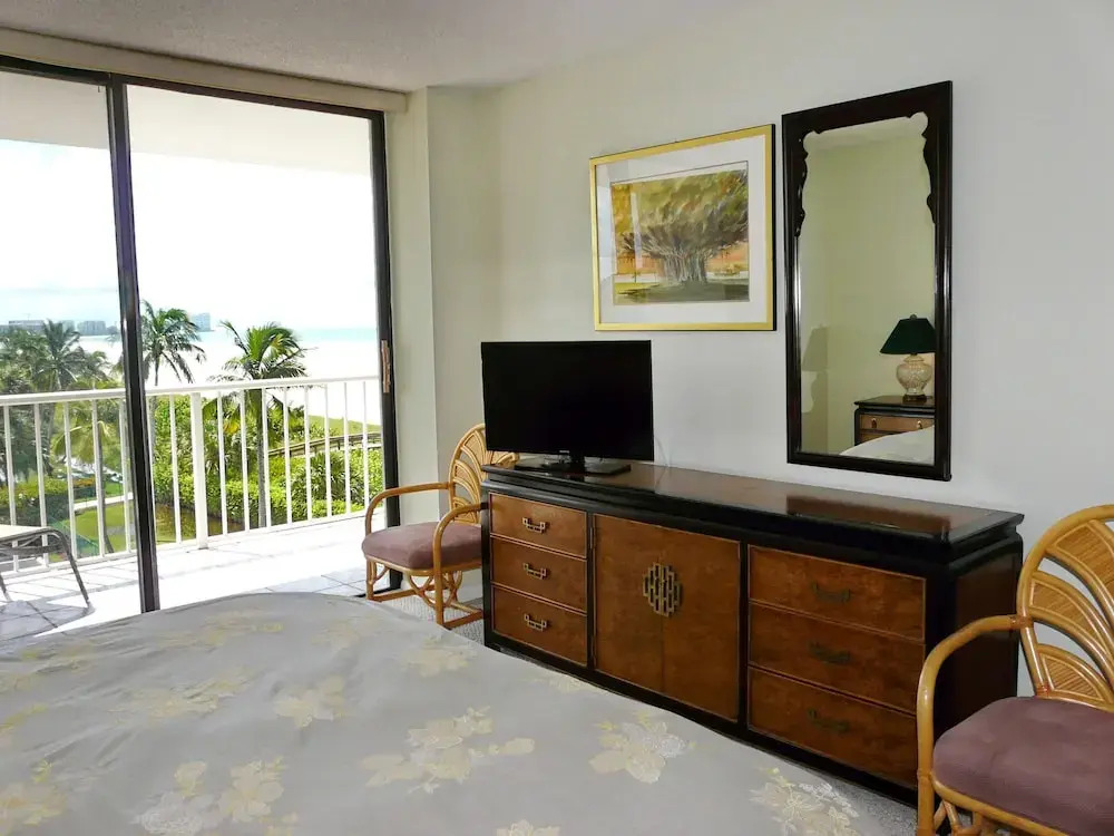 Front Unit Facing Beach With Wraparound Balcony