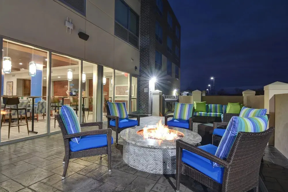 Holiday Inn Express & Suites - Greenville - Taylors by IHG