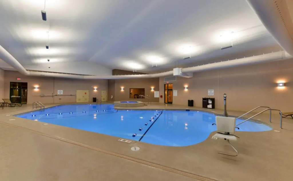 Holiday Inn Express Breezewood by IHG