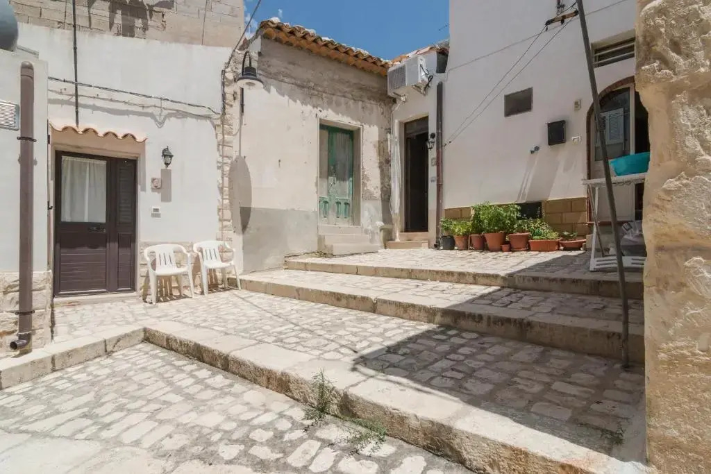 L' Anticu Dammusu 2
