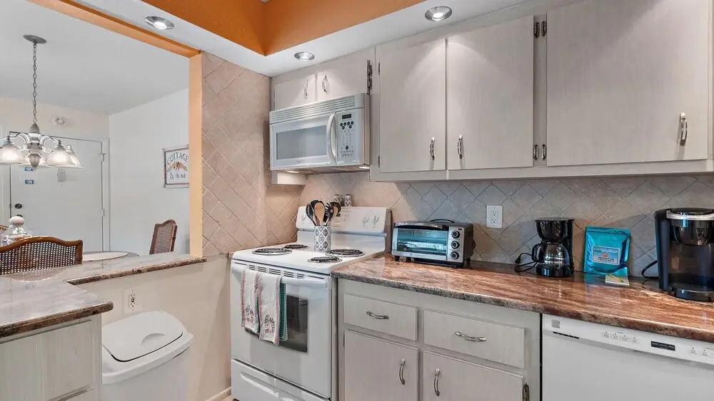 Serenity On Sutton 2 Bedroom Townhouse by RedAwning