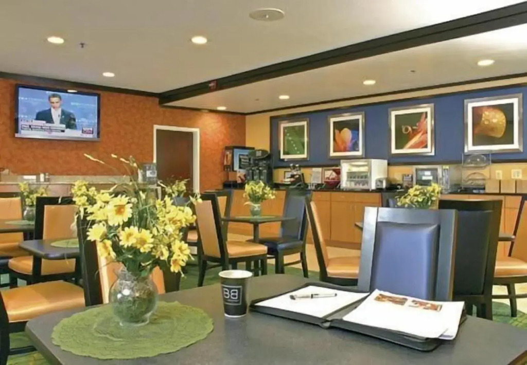 Fairfield Inn Suites Brunswick
