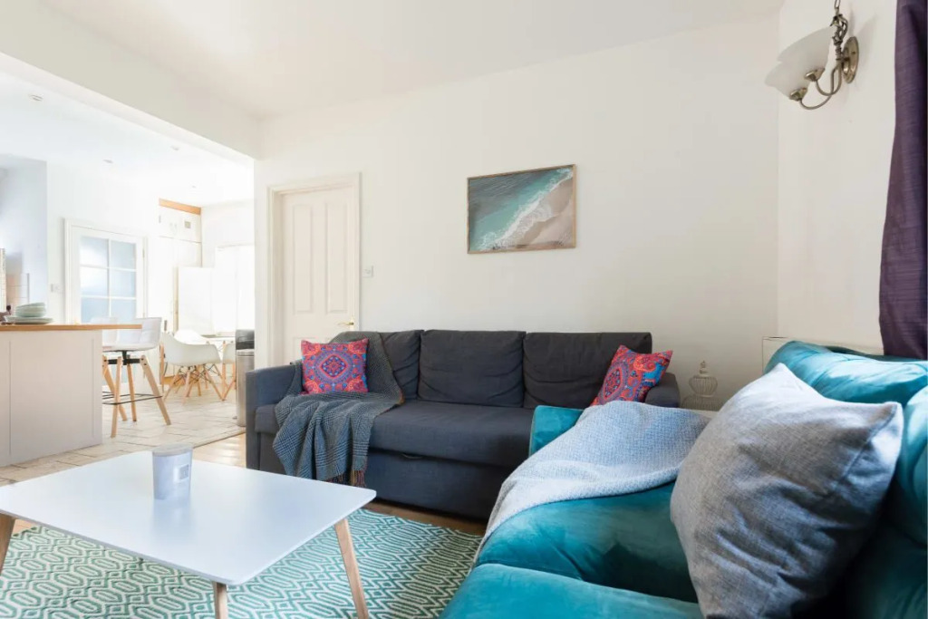 The Great Clarendon Lodge - Large & Stylish 4BDR Home