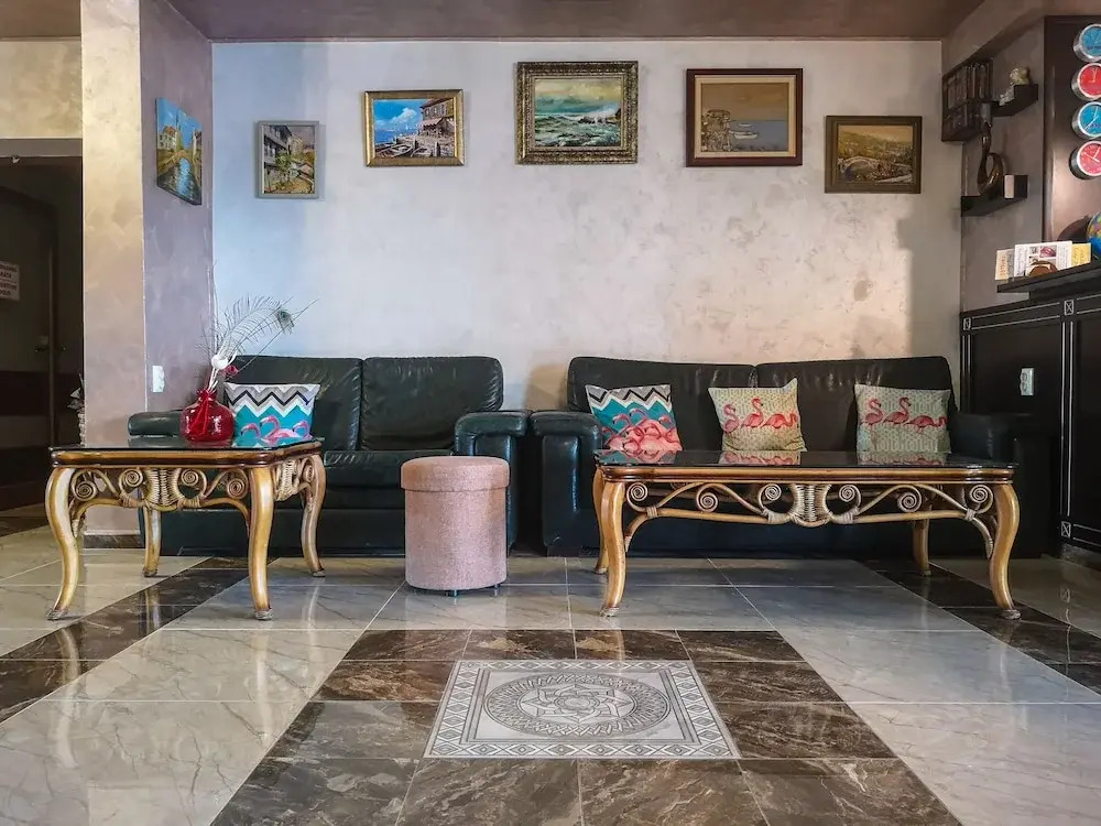 Empera Hotel