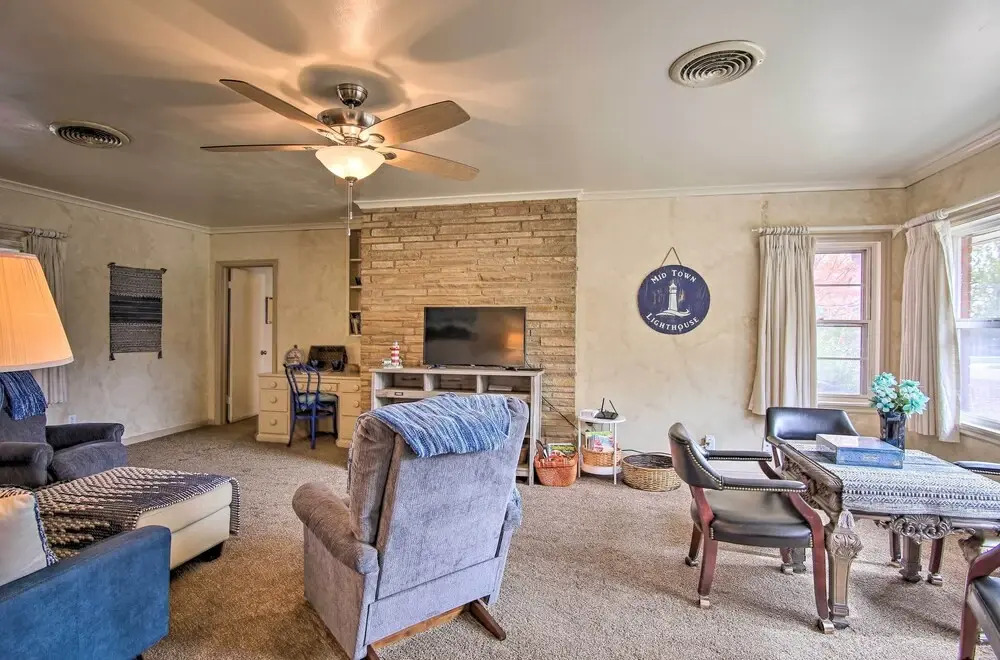Ranch-style Cottage - 2 Miles to Philbrook Museum!