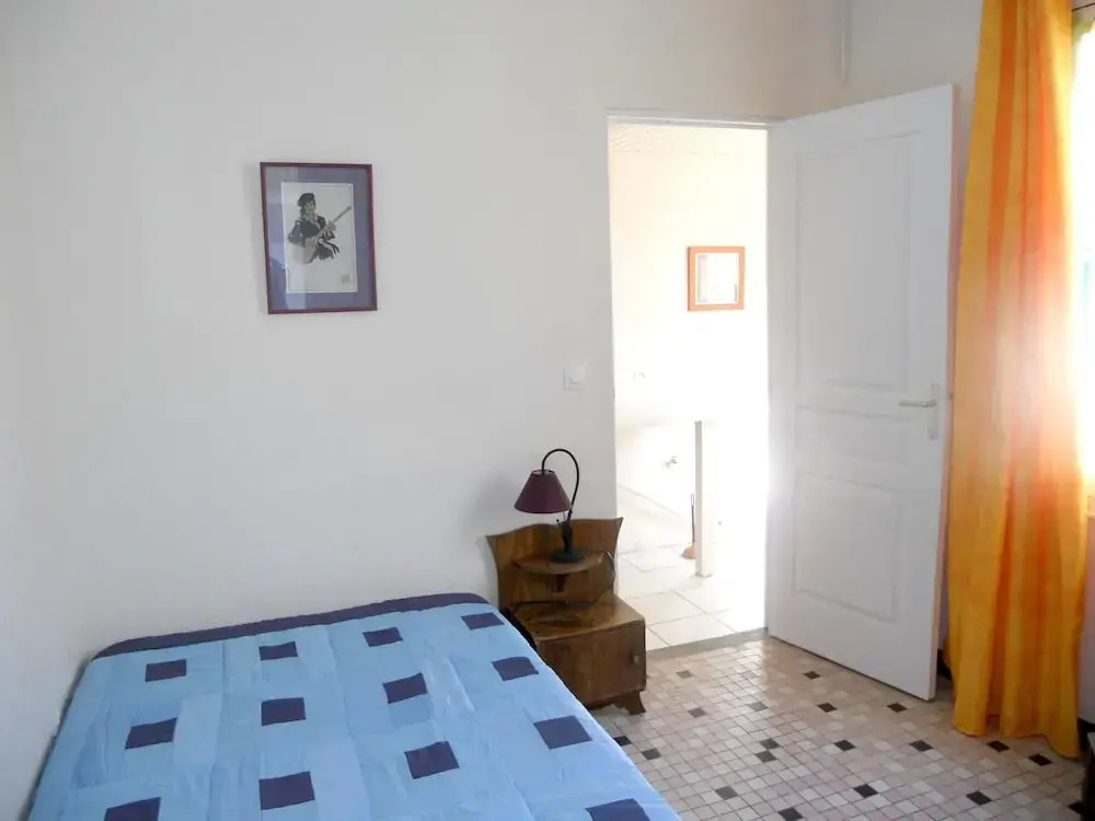 House with 2 Bedrooms in Soulac-Sur-Mer, with Enclosed Garden - 200 M From the Beach