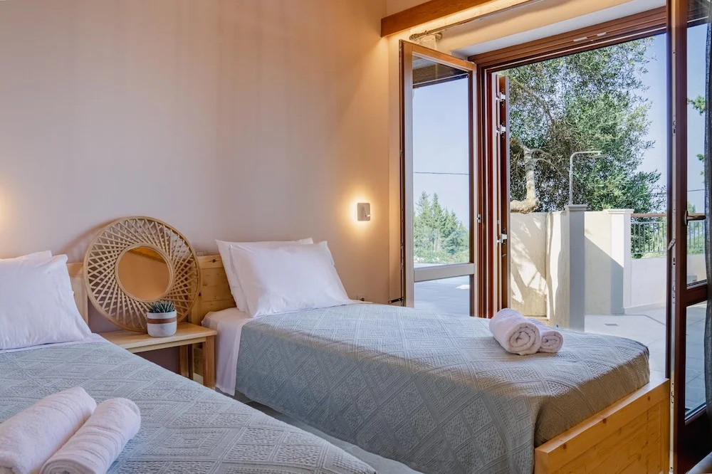 Pithari Sunset Villa
