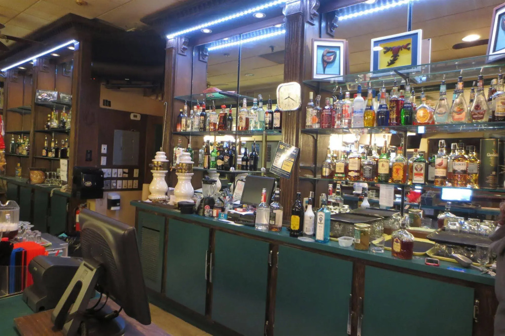 Vanderhoof Inn