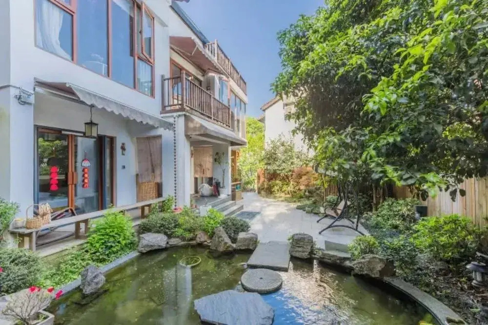 Floral Hotel Hangzhou Pupu