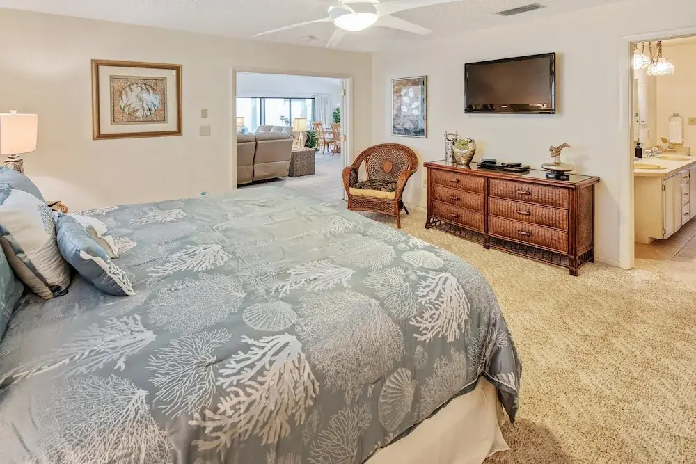 Bonita Beach 27050