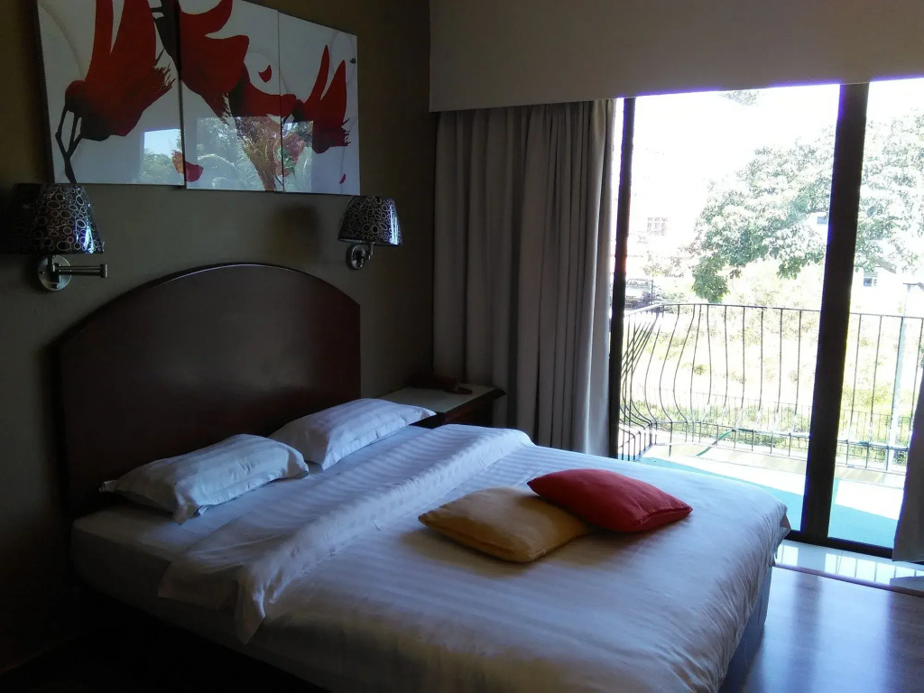 Casuarina Hotel