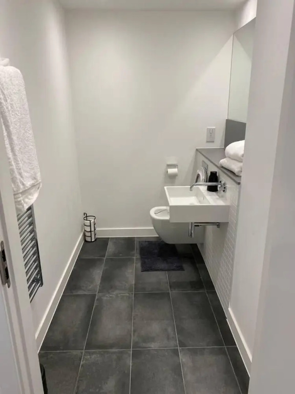 Charming 3-bed Apartment in London