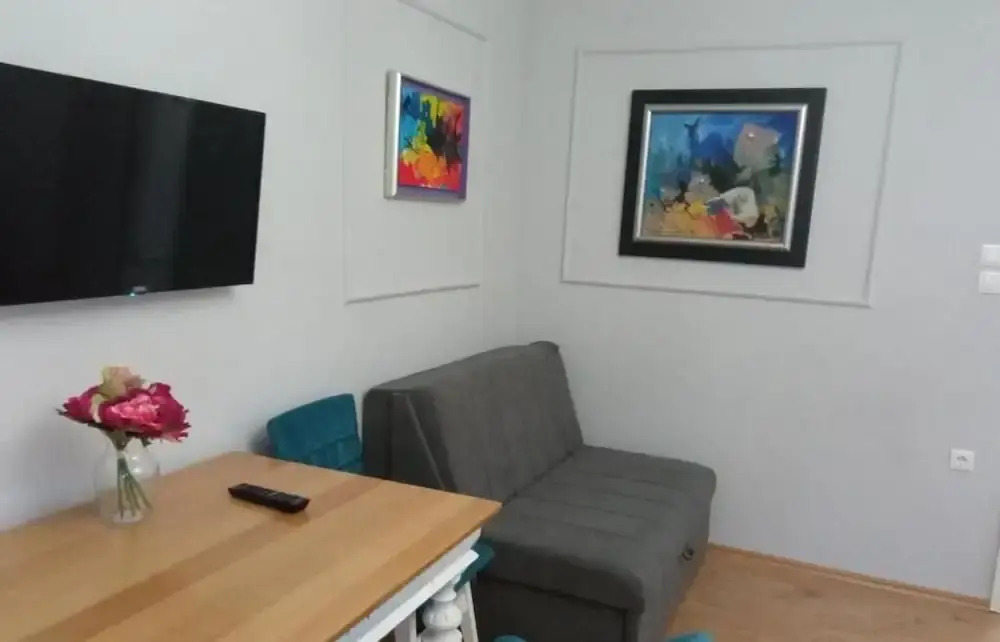 Villa Lucia Apartments & Rooms