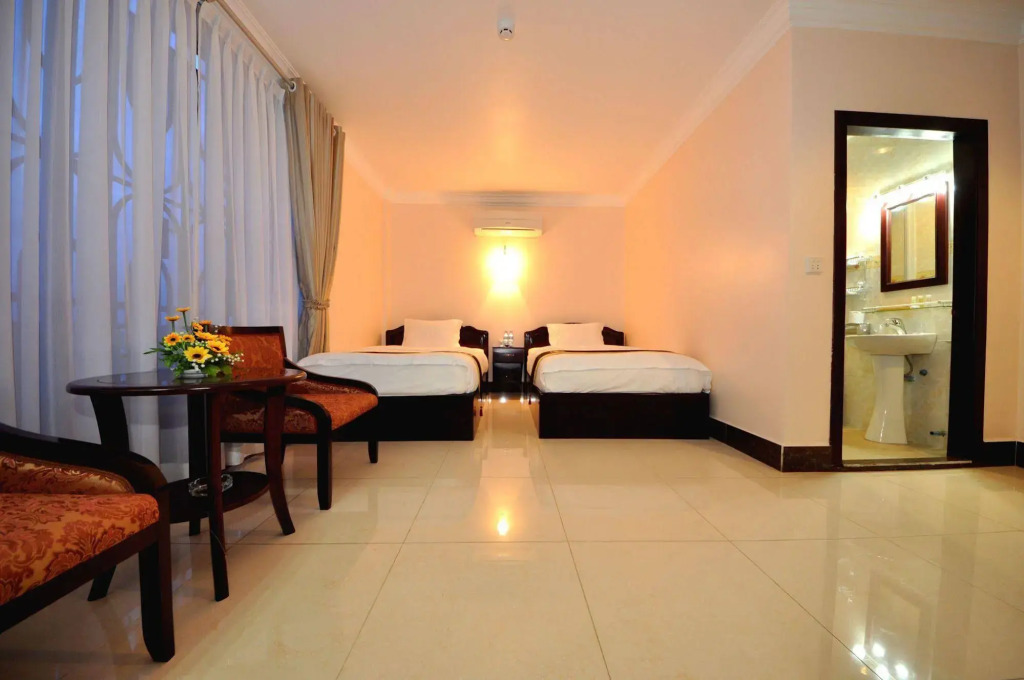 Jun Yue Hotel