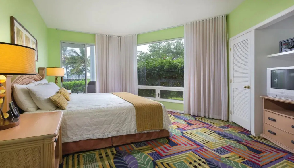 Holua Resort