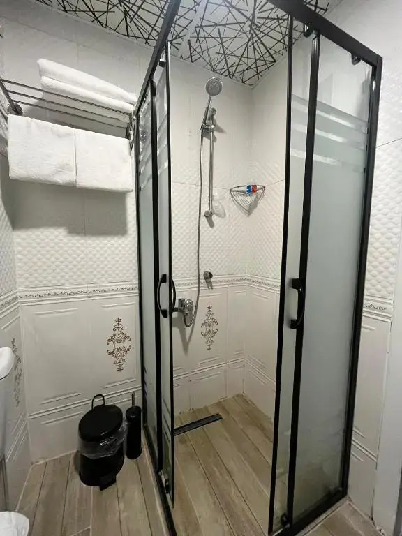 Çağ Otel