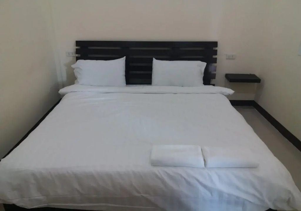 See Throught Resort