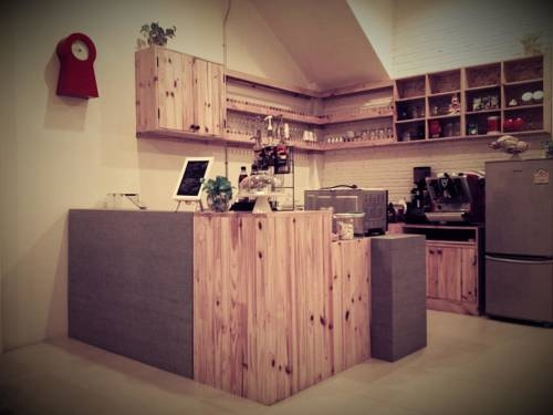 2W Cafe & Hostel