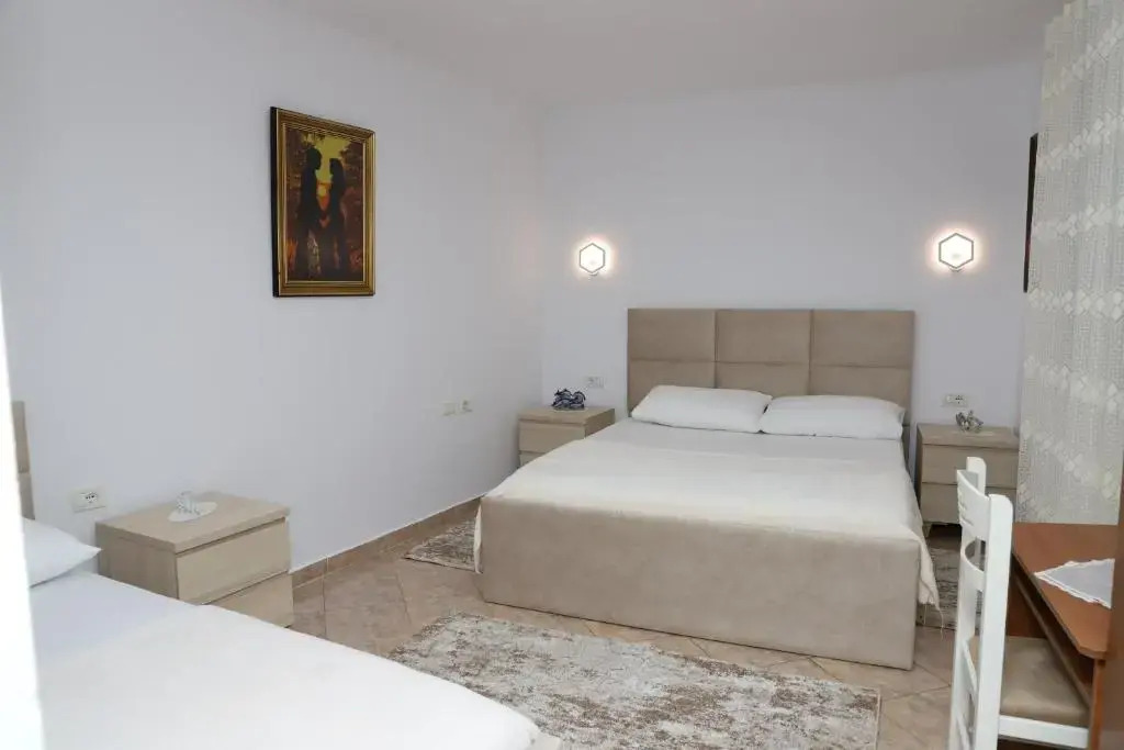 Downtown Apartment 2