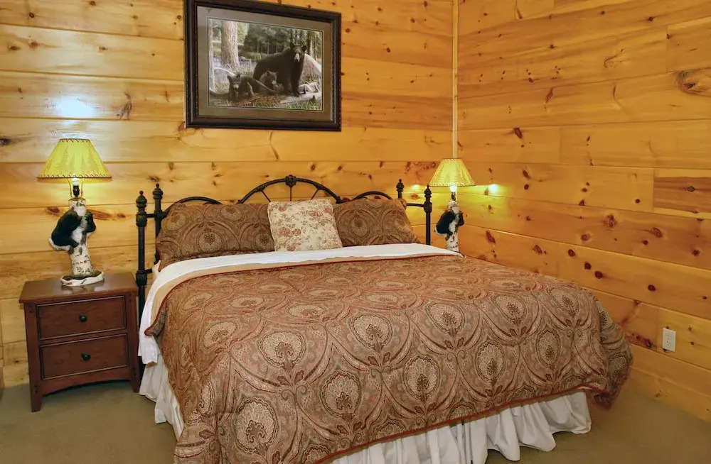 Almost Bearadise #289 by Aunt Bug's Cabin Rentals