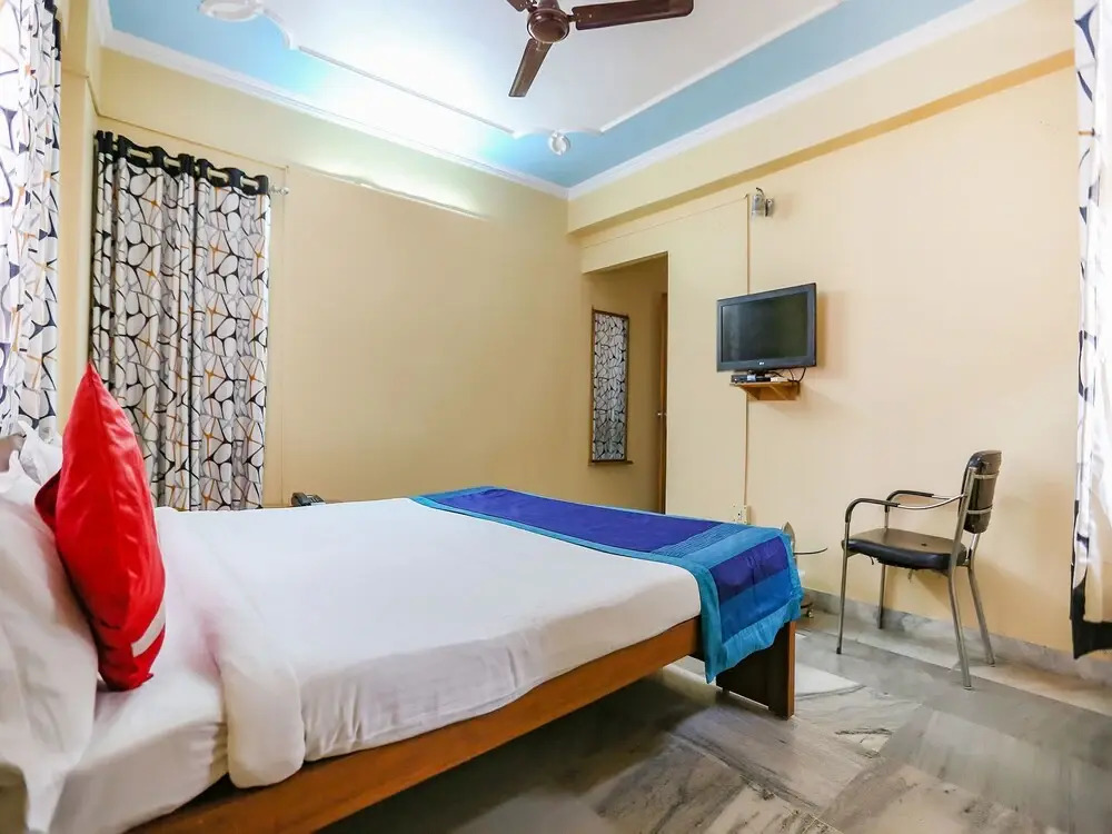 OYO 3574 Apartment CLUB 10