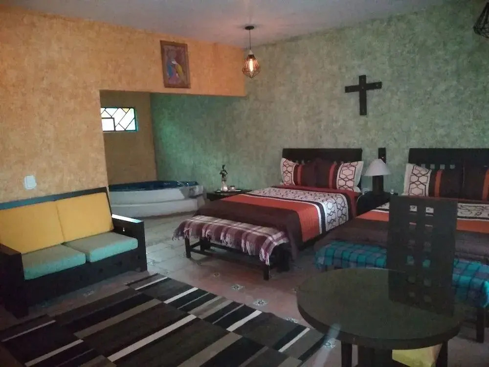 Hotel La Escondida