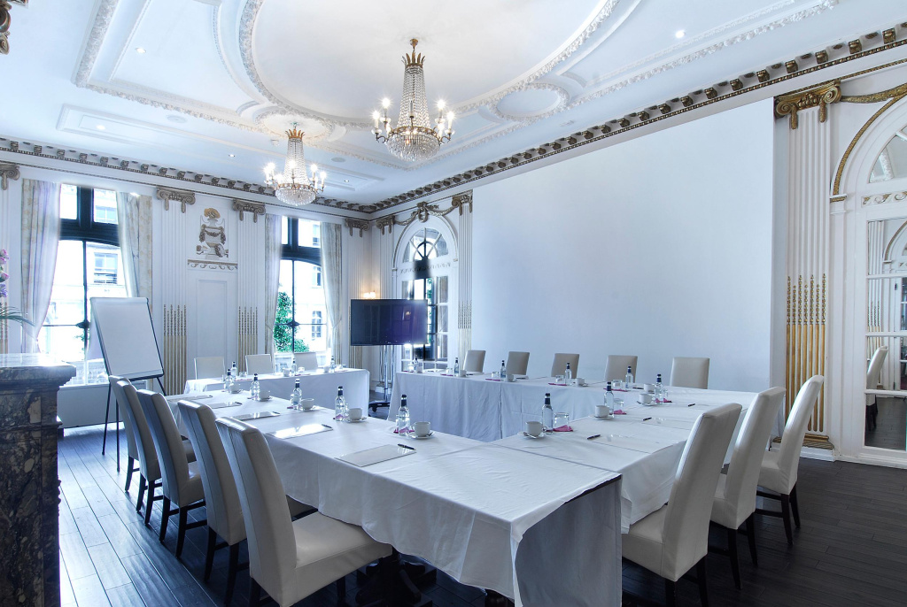 Grand Royale Hyde Park