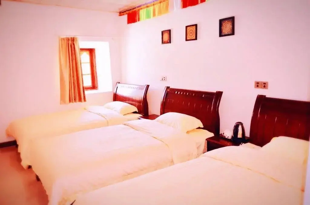 Daocheng Mizang Hostel
