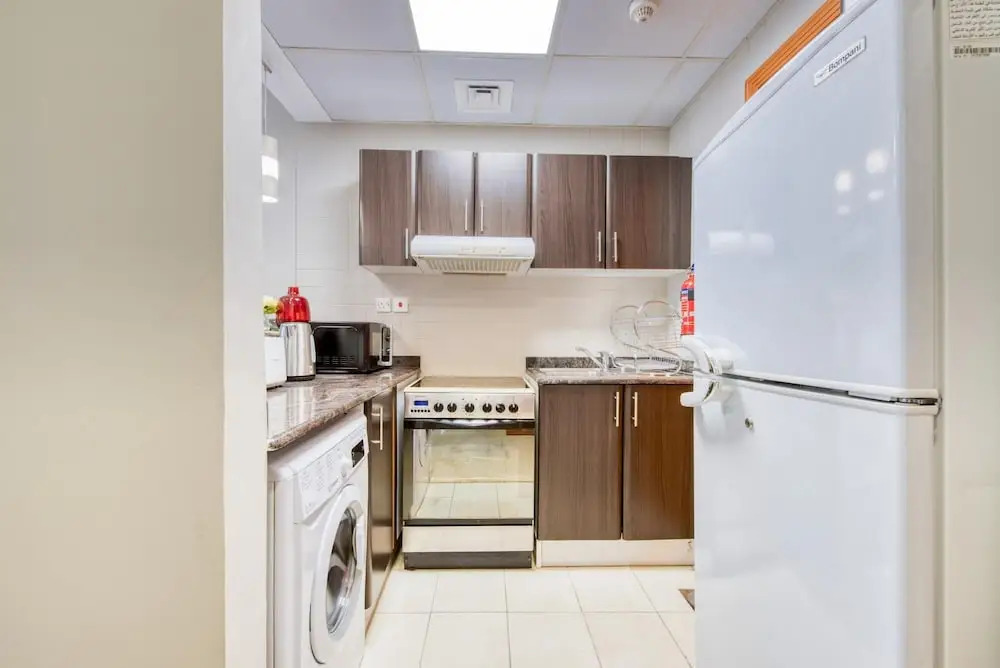 Elite LUX Holiday Homes - Fabulous Studio - Access to Beach Metro in Dubai Marina