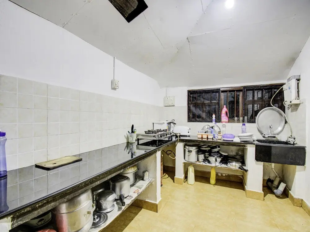 Vintage Studio Home by OYO Rooms