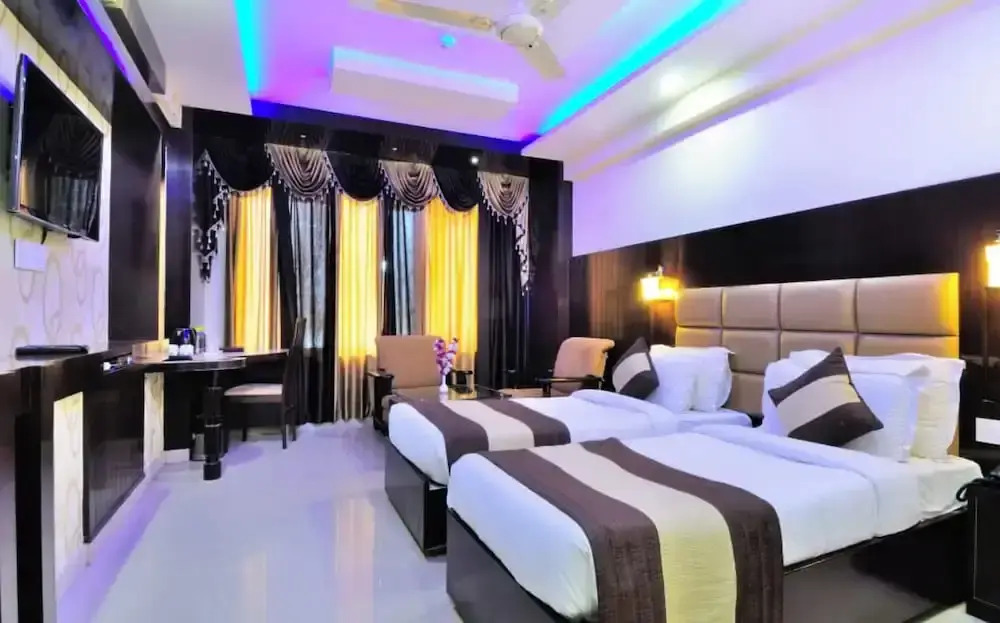 Hotel Crystal Ganga Heights 5 Min from Har Ki Pauri