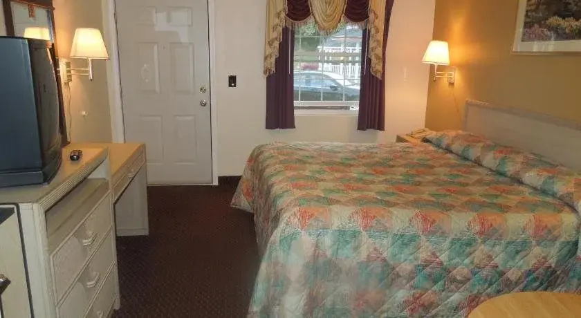 Seneca Clipper Inn