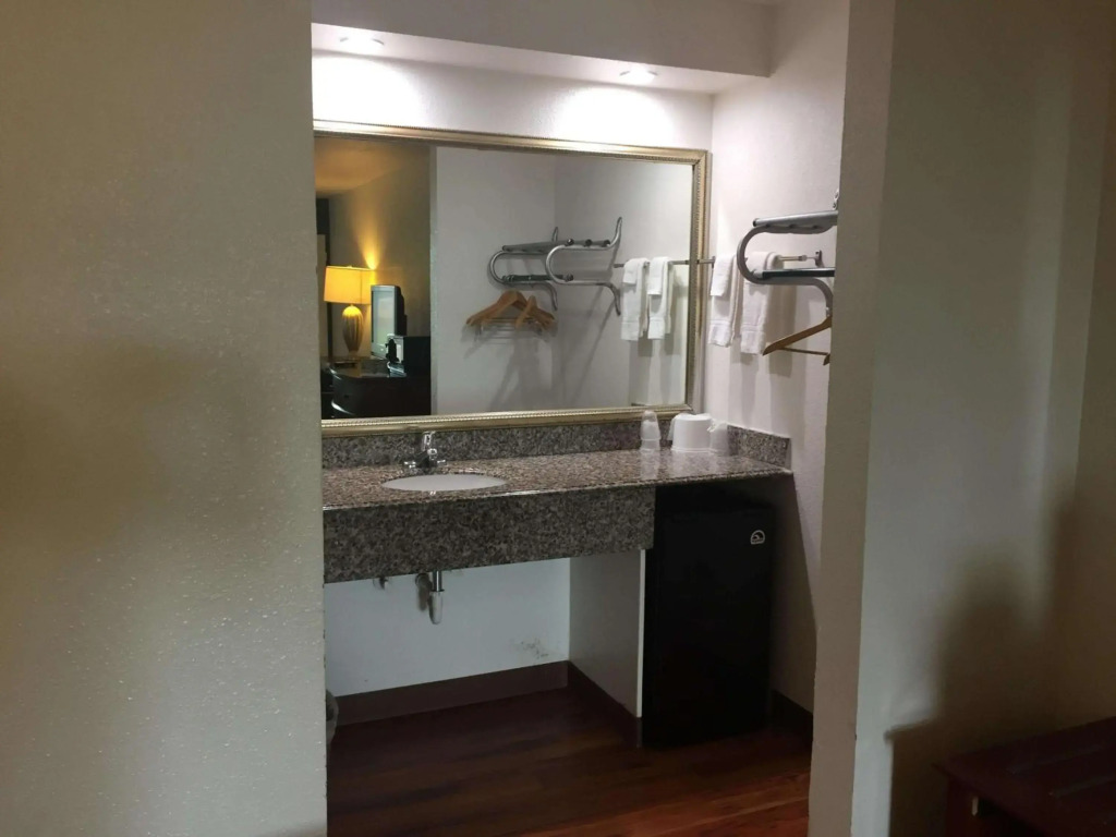 Motel 6-Nashville, TN - Airport