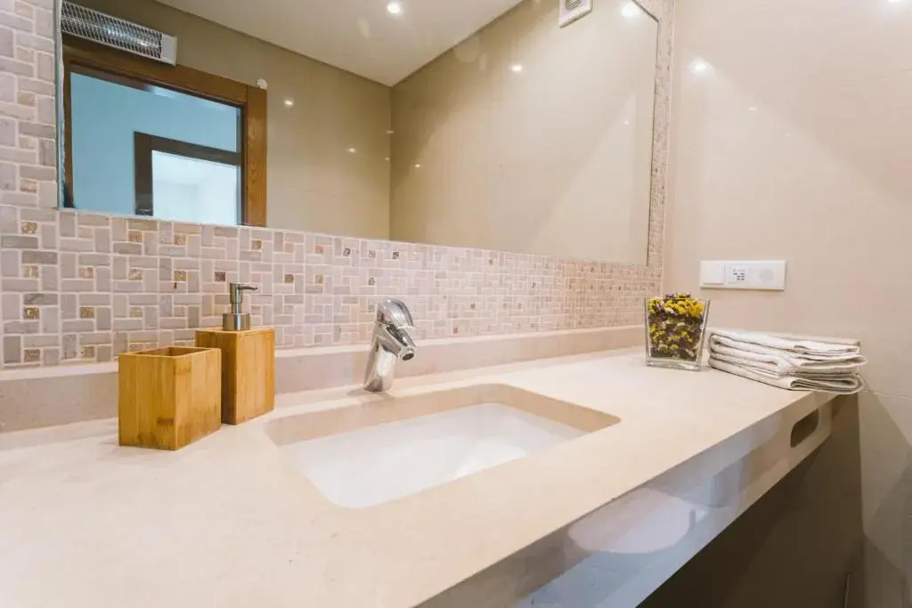 Best Houses 42 - Charming and Central Apartament