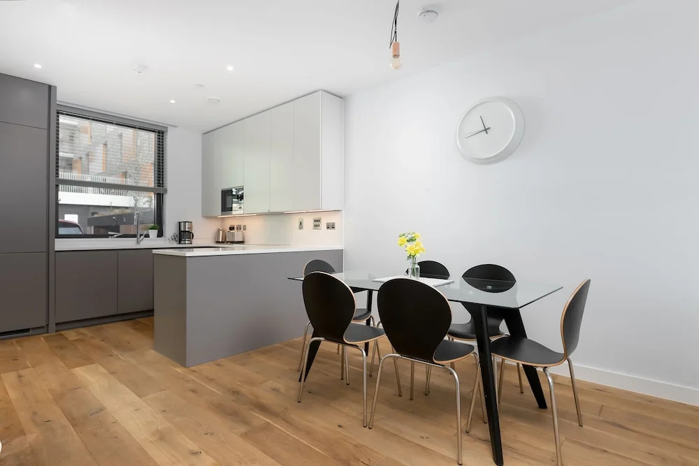 Modern Townhouse Near 02 Arena & Excel