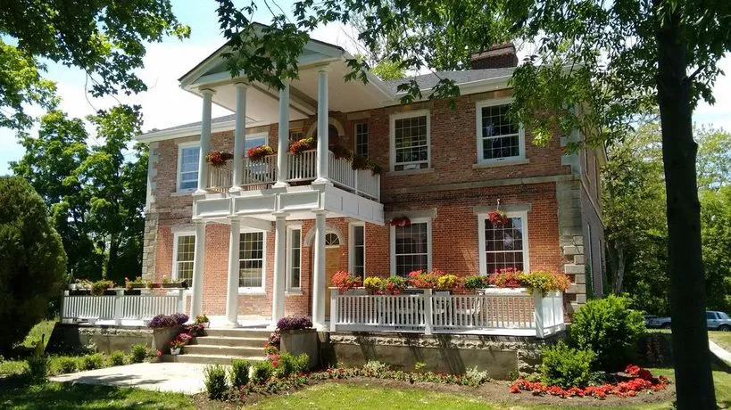 Locust Grove Historic Estate Bed And Breakfast