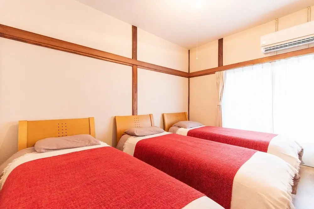 KUMI's Home for 14 Guests