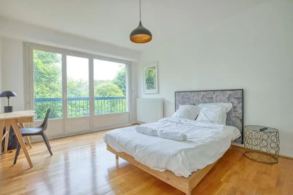 L'abstrait Alibigeois - Appartement moderne 135 m au calme avec 2 balcons